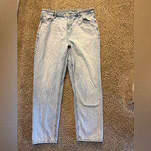 American Eagle Strigid Mom Blue Jean